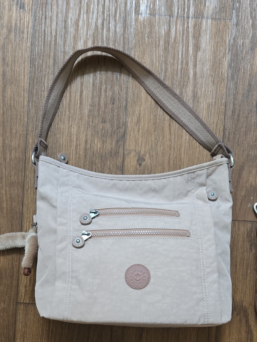 Kipling Dusty Pink Crossbody Bag with Removable Strap. - Picture 3 of 7